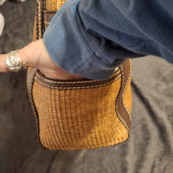 Fossil Key Per Tan Rattan and Brown Leather Woven Tote Bag 13x9 - Picture 7 of 16